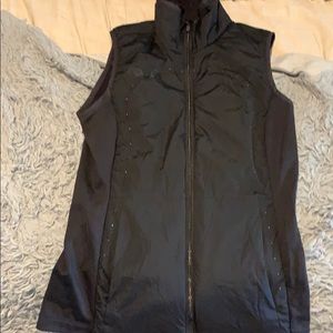 Lululemon Down for a Run vest